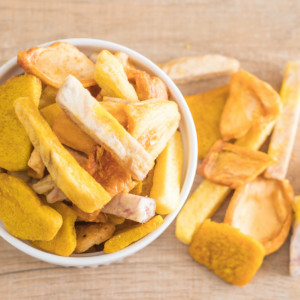 mix fruit chips in bowl